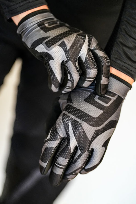 26 FFO Jet Black Gloves